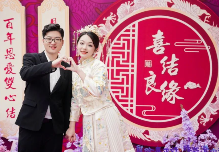 深圳中大慶成立十周年 為百對新人辦集體婚禮