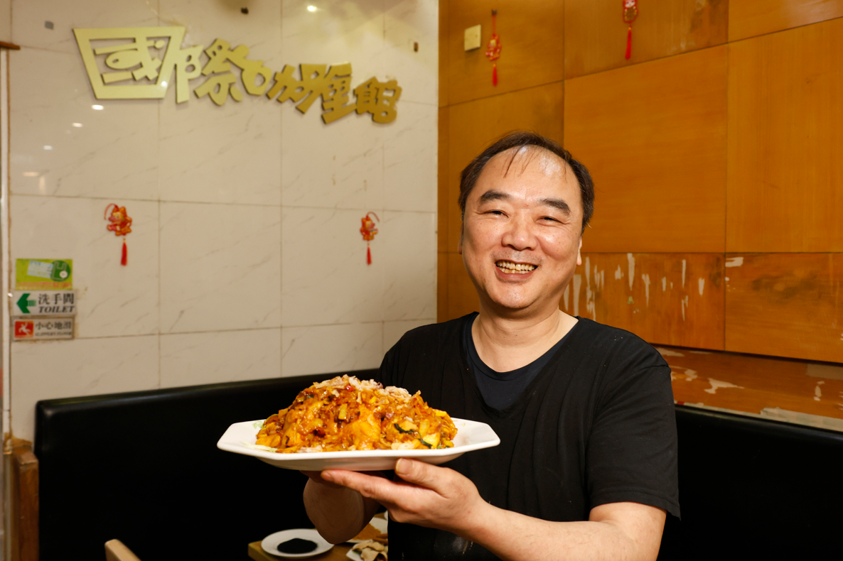 蘇老闆笑言自己食了40年的咖喱都不感厭倦。 攝:林俊源