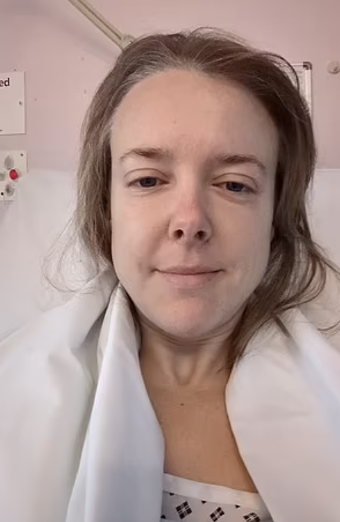 38歲英婦Maia Kennedy去年因作嘔求診,最終輾轉驗出腸癌。(互聯網)