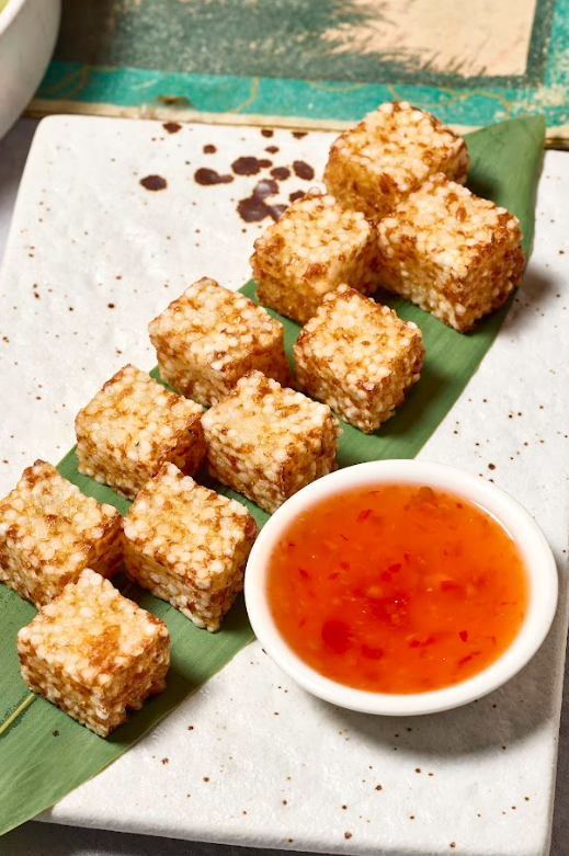 富有巴西特色的香炸木薯芝士粒配甜辣醬,粒粒木薯酥脆且有獨特芝士味道。