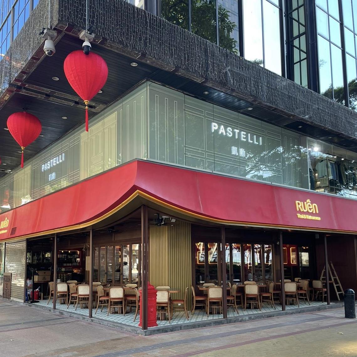 「Ruên」的泰文意指居所,餐廳希望為客人帶來家的感覺,暫時遠離都市煩囂,享用著各款特色滋味美饌,於愜意的用餐氛圍及中好好放鬆。