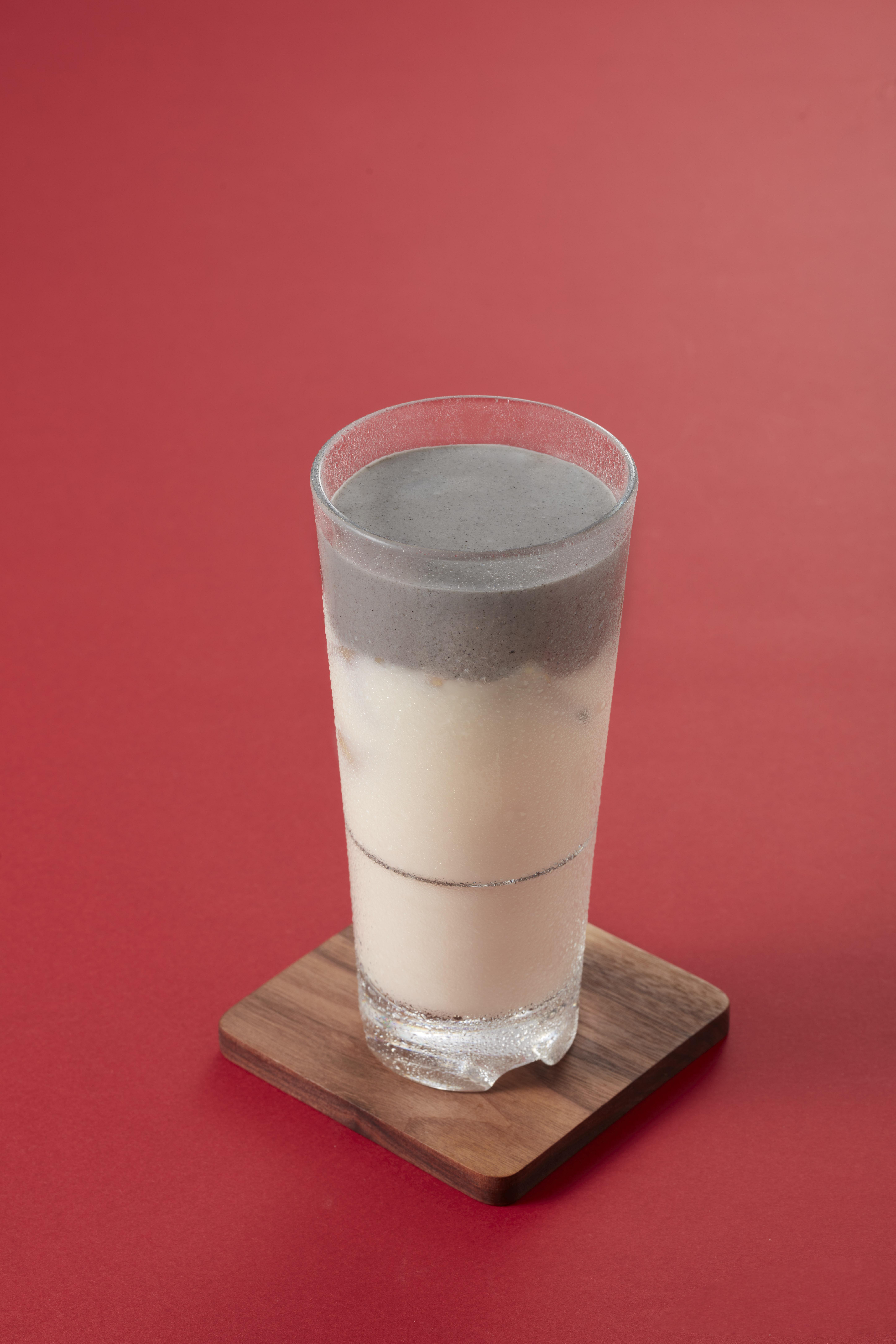 黑芝麻奶蓋豆乳特飲