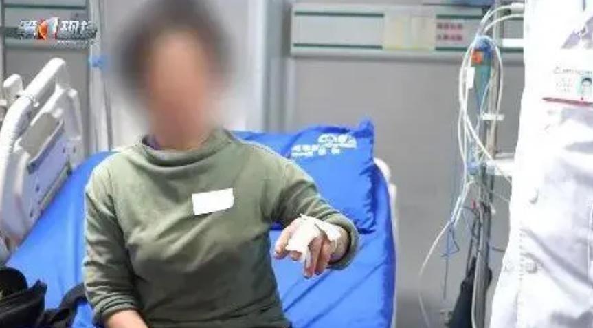 為免發生可能出現的凝血問題,大媽需留醫檢查及觀察,2日後已出院。(微博)