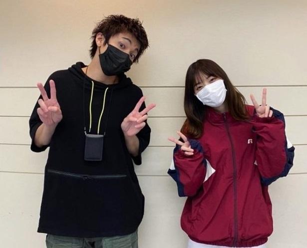 西野七瀨與山田裕貴2021年合作NHK電視節目結緣。