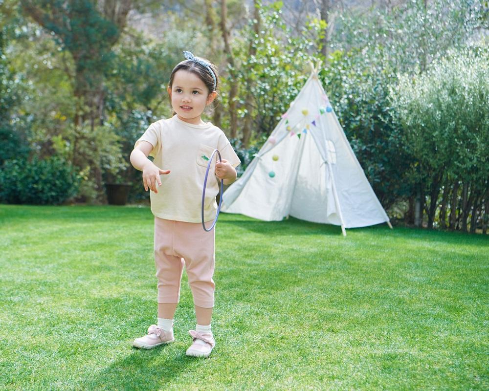 全年熱賣,由初生穿到幼稚園的緊身褲!超彈性材質,採用彈性物料,小寶貝可輕鬆穿脫,也方便父母更換衣服;1套2拉3跳跳,更能令小寶貝培養自主穿衣,獨立生活自理的緊身褲。