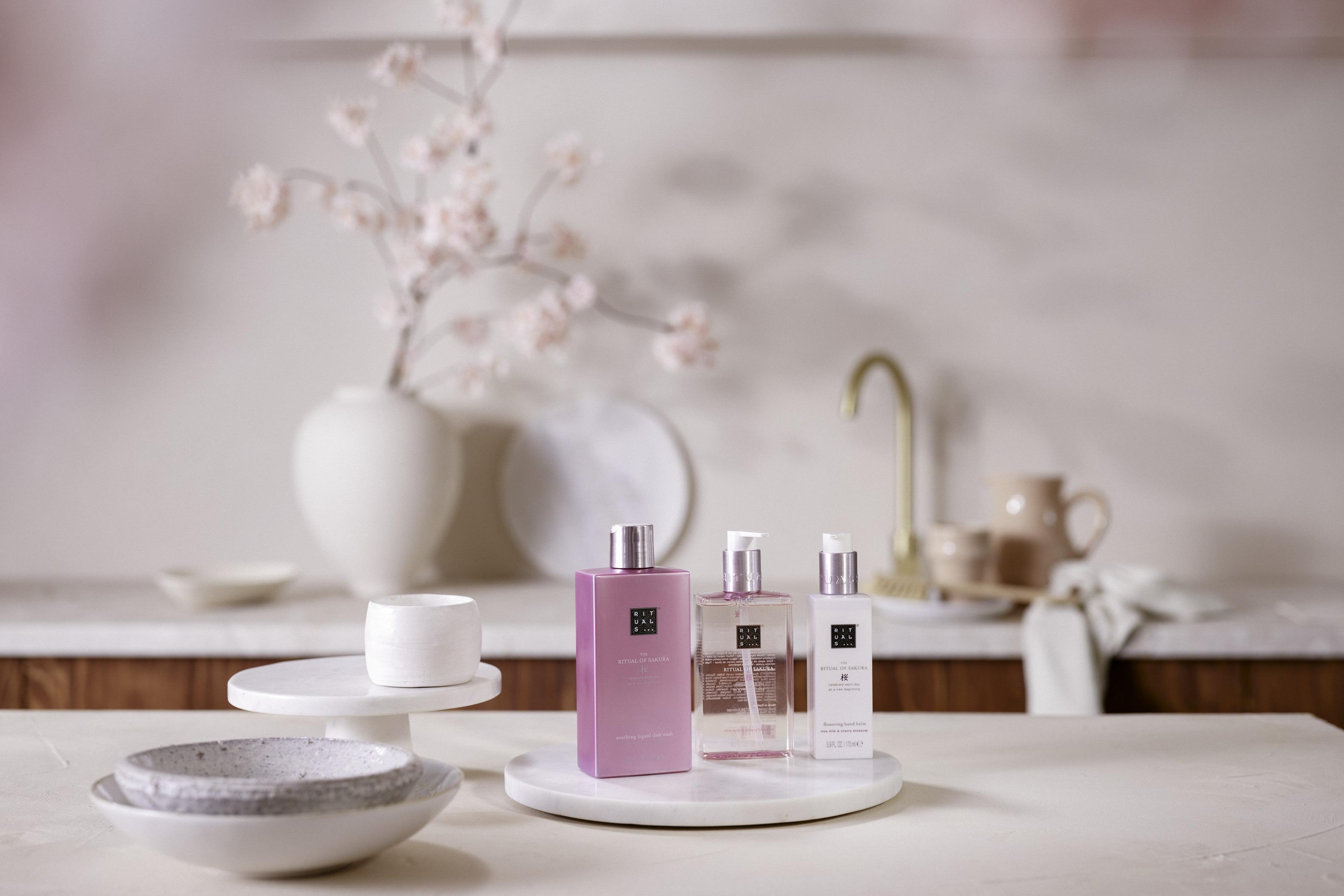 Rituals Cosmetics重新推出其暢銷系列The Ritual of Sakura,包括沐浴、身體護理和家居產品