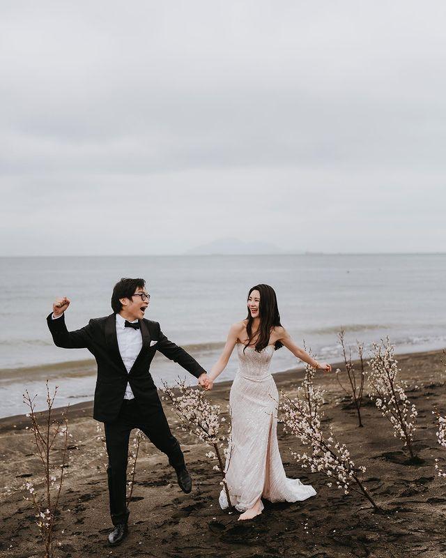 林作指裕美是其人生最愛,圖為早前拍結婚照。(林作FB)