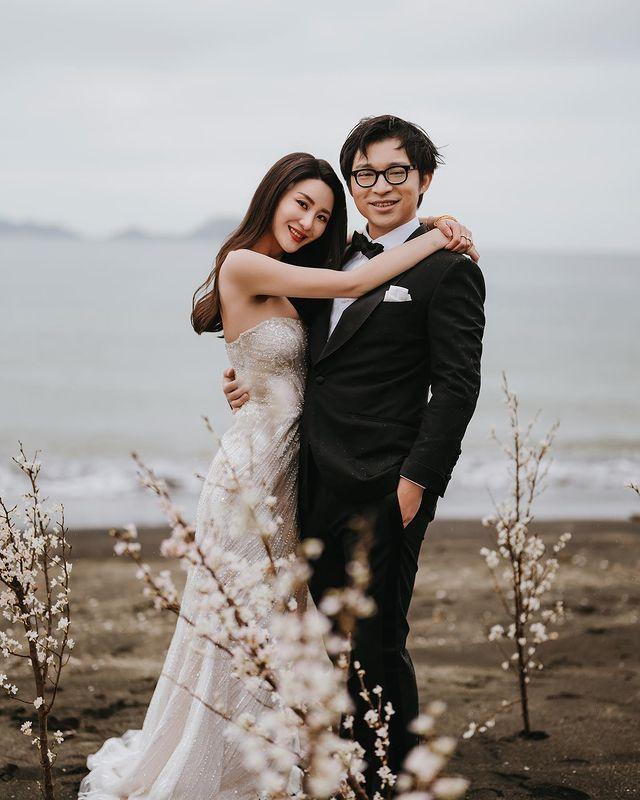 林作指裕美是其人生最愛,圖為早前拍結婚照。(林作FB)