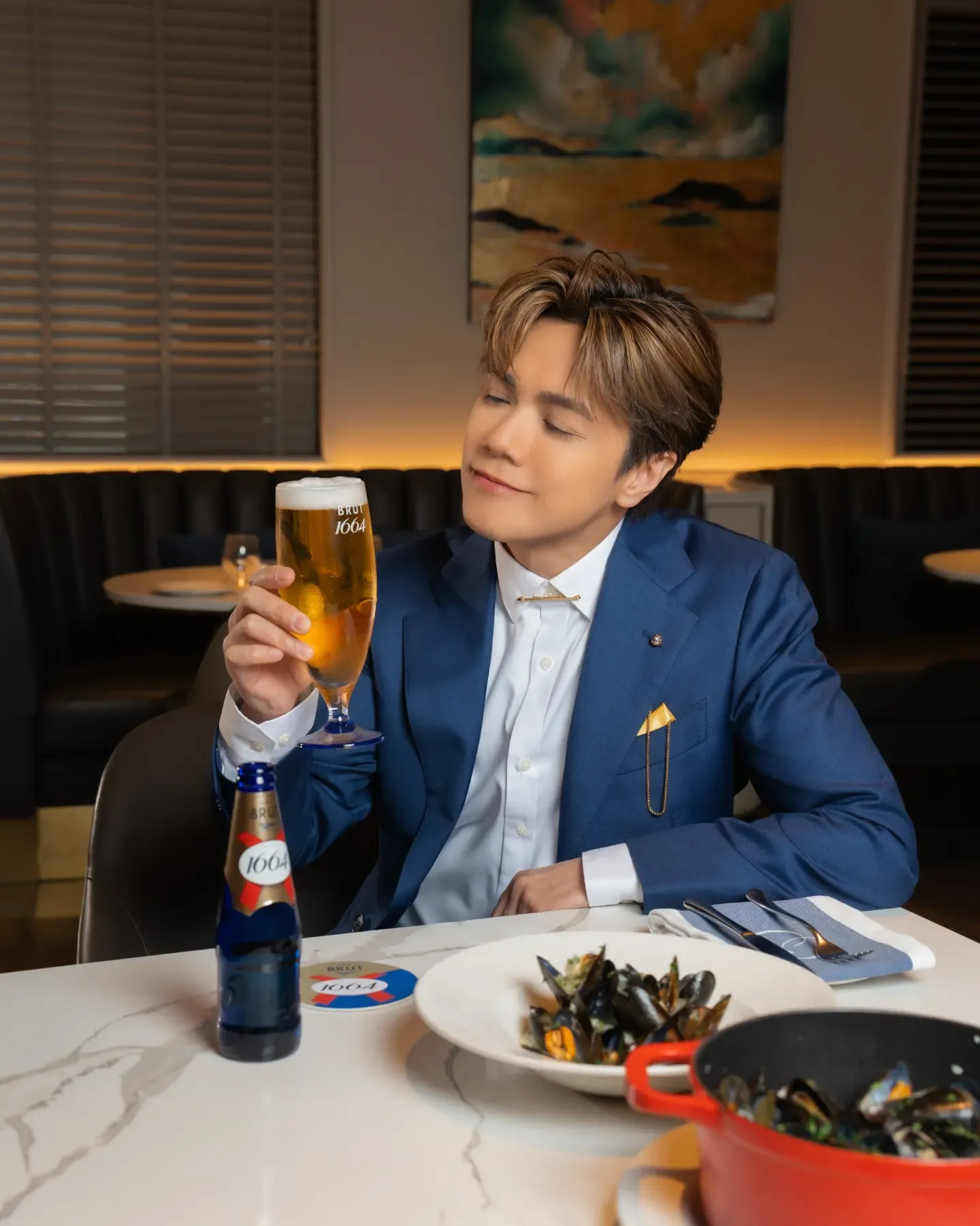 白色情人節活動軒仔放大假叉足電預備好心情,期待與「澱粉」舉杯漫談兼猜枚,共享美酒佳餚與城中16間餐廳聯手推出「白色情人節限定套餐」。