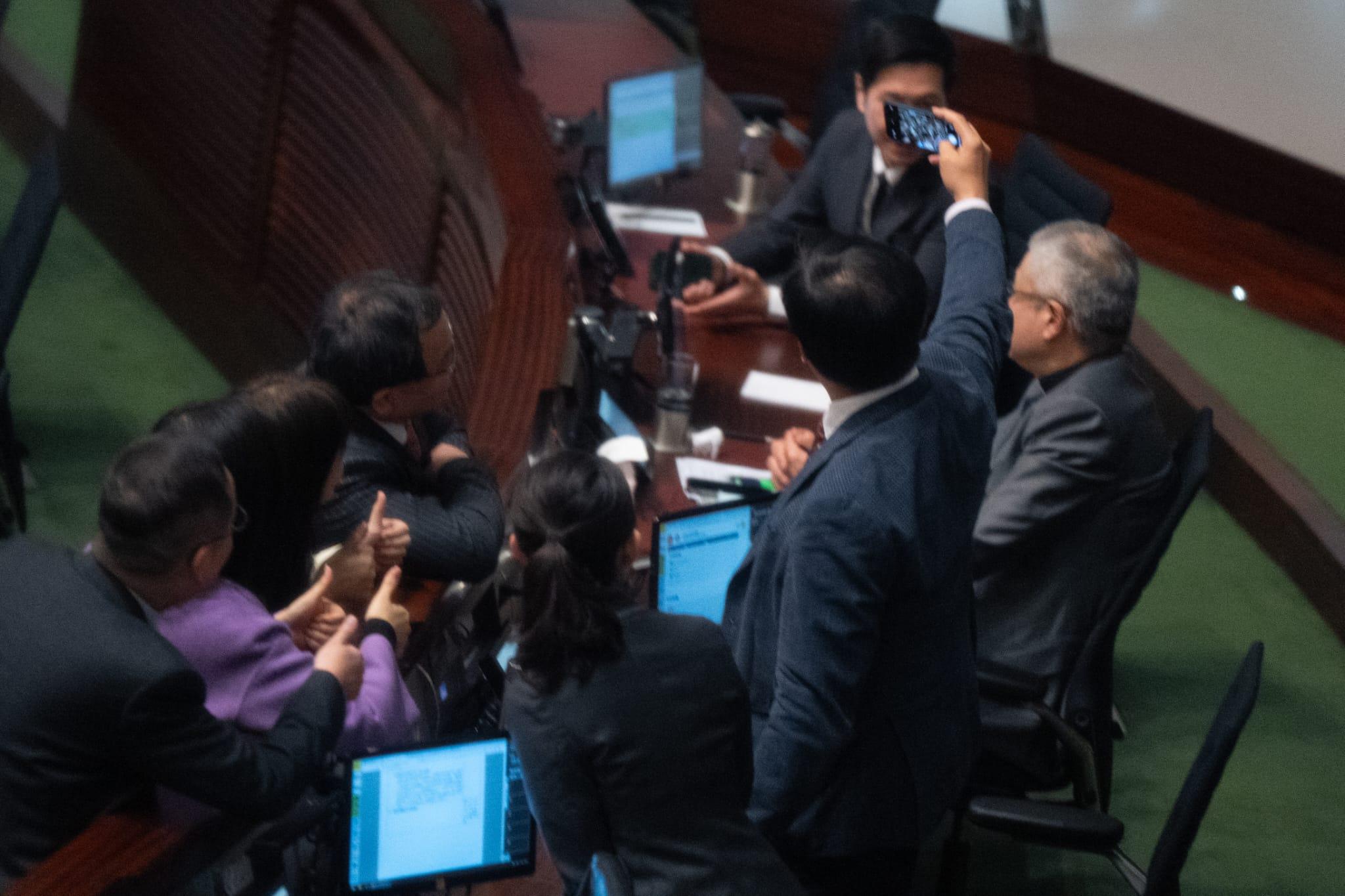 23條立法|立法會全票三讀通過23條條例草案。(林靄怡攝)