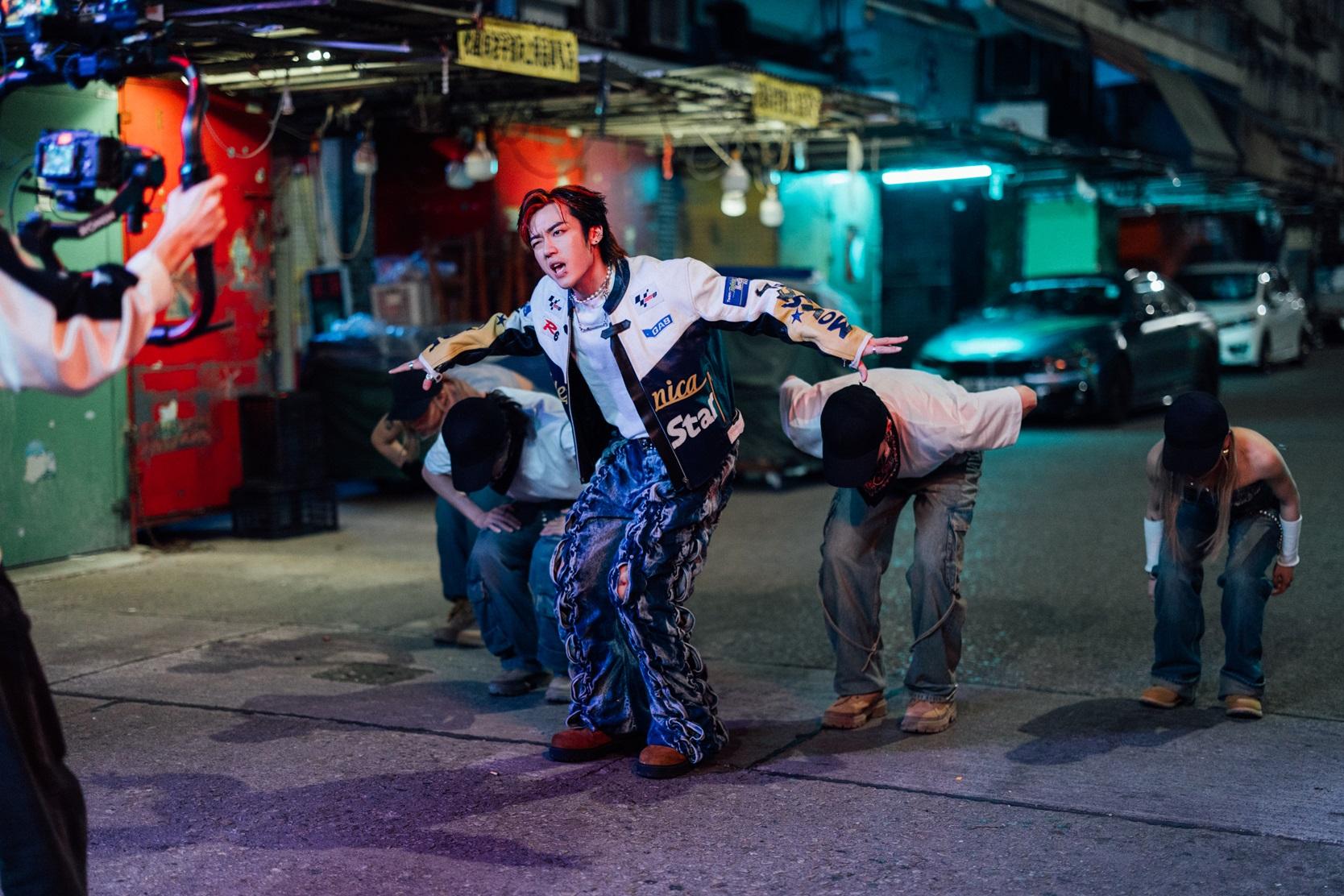 KC與Tsoul推出首支跳舞MV《GET SILLY》。