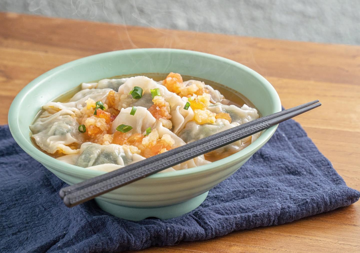 甜記餃子以番茄薯仔湯底聞名。(甜記餃子 FB)