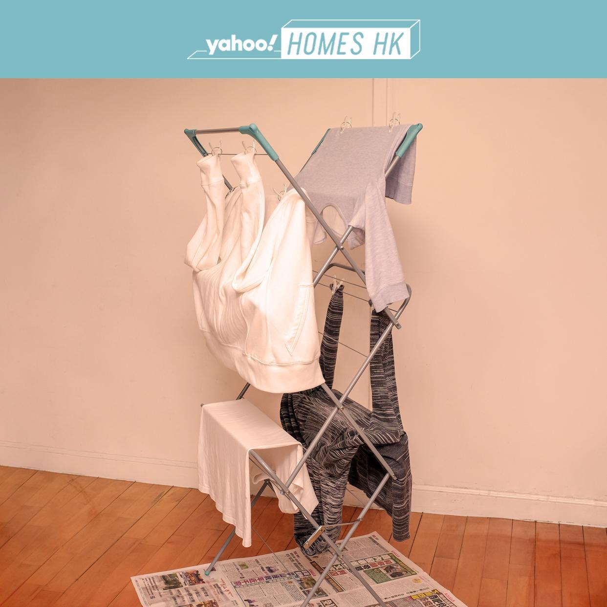 室內晾衫|晾衣架放置報紙