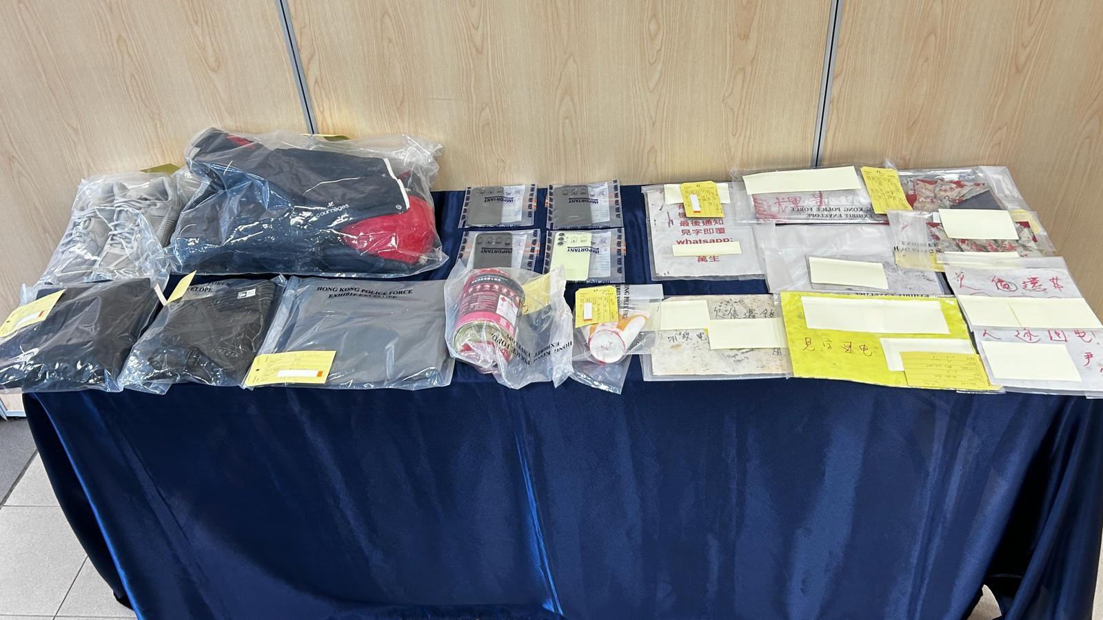 警方檢獲的物品。