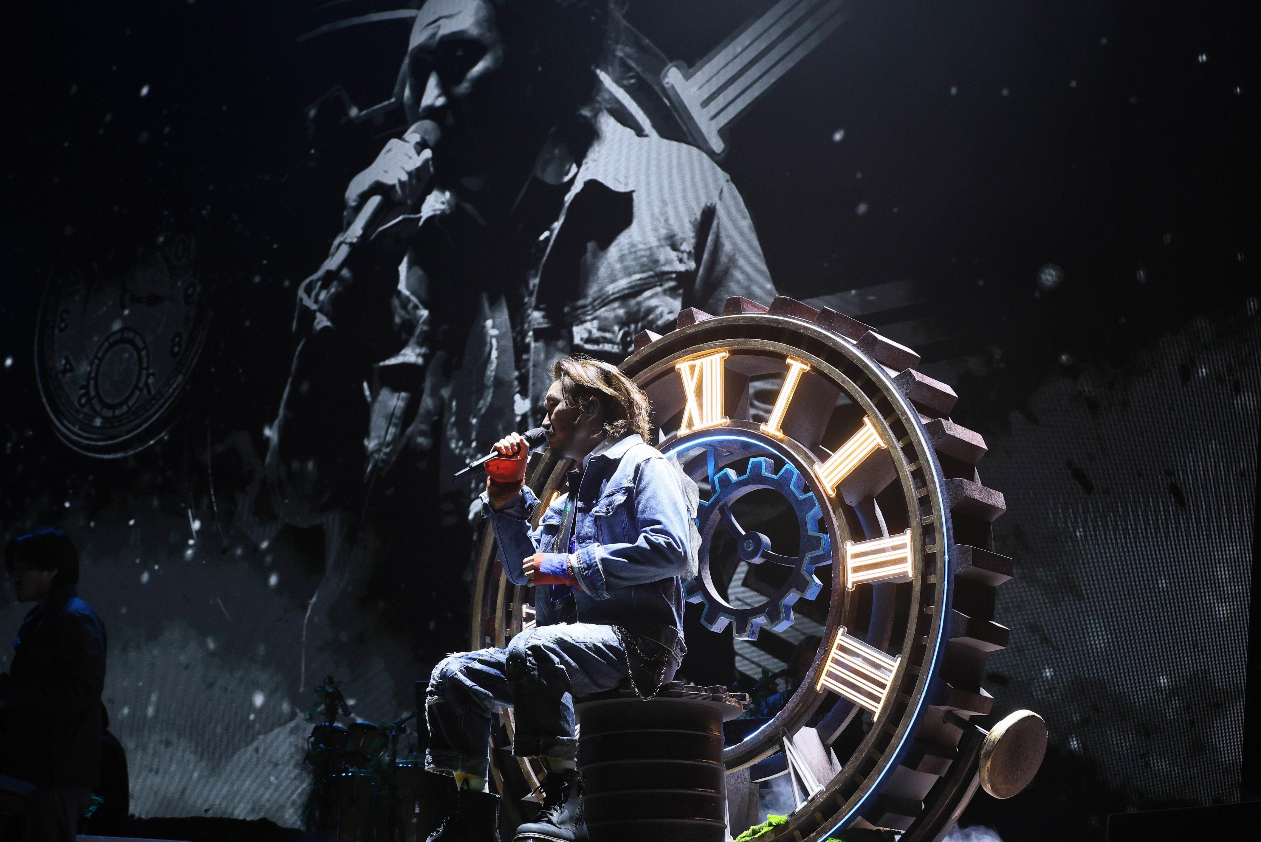 鄭中基睽違7年再踏台北小巨蛋舉行「Fragments of Wonder 」巡唱。