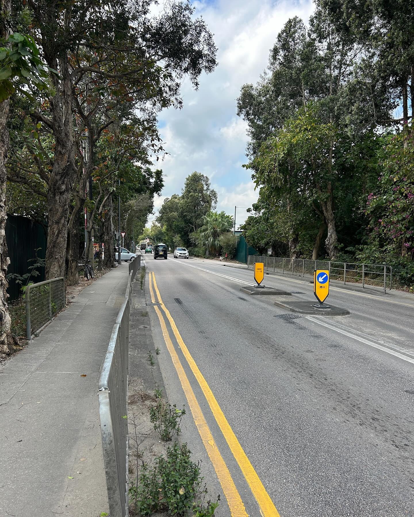 在杭州亞運三項鐵人混合接力賽中獲得銅牌的香港三項鐵人運動員伍泰龍,上星期三(2月21日)於沙頭角路進行單車訓練騎行途中,遭一輛黃色雙層巴士撞跌,導致手腳擦傷,涉事巴士未有停車並離開。(伍泰龍fb)