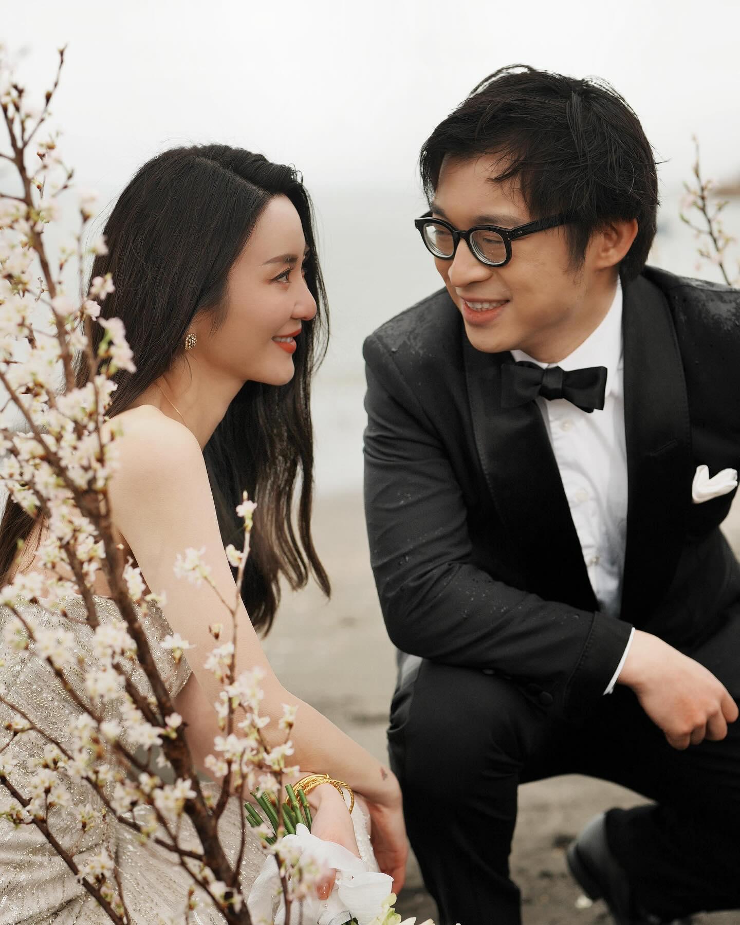 林作指裕美是其人生最愛,圖為早前拍結婚照。(林作FB)