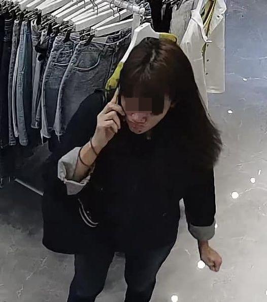 上水彩園廣場一間時裝店遭賊人盜竊價值約900元的波鞋。(上水人大聯盟fb圖)