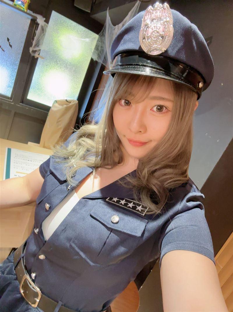 日本28歲AV女優Chanyota(本名:與田美咲),出道前曾是一名派出所員警
