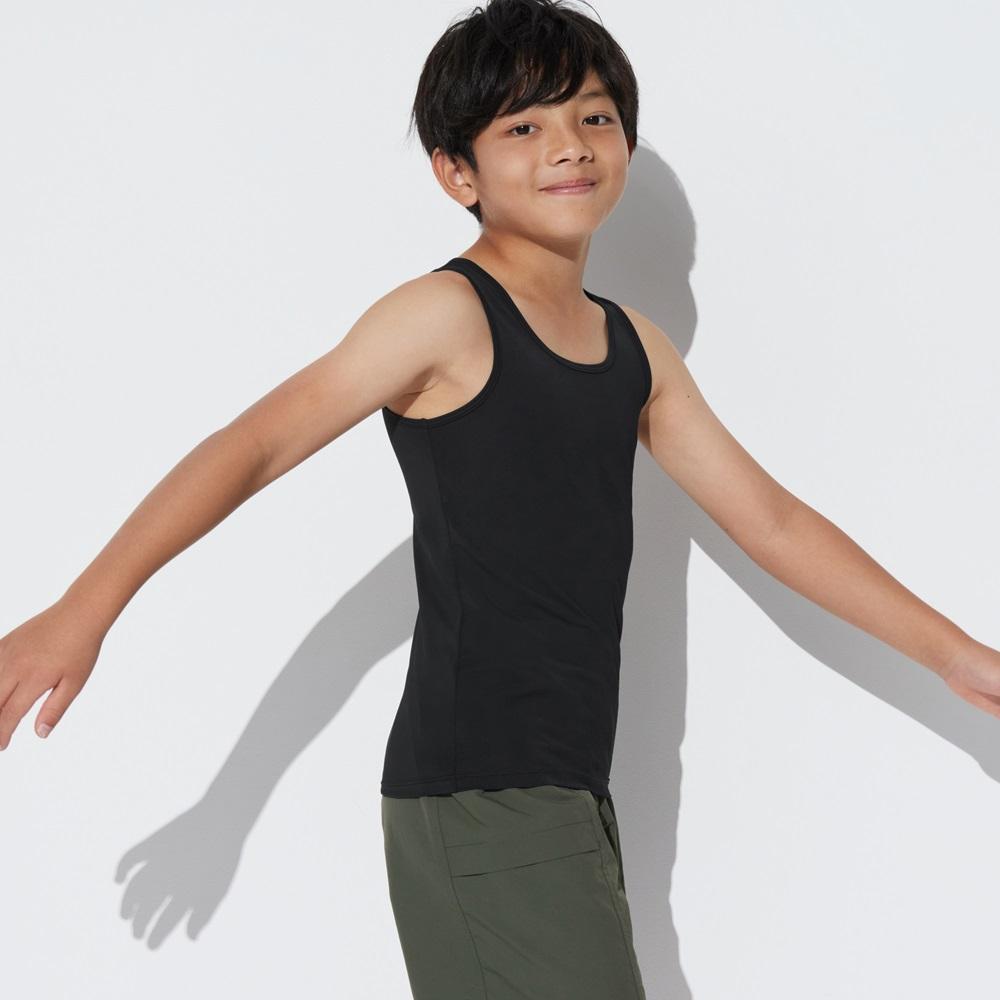 上學必備的童裝AIRism網紋背心,AIRism網紋物料透氣度高又不會過於透膚,穿上的一刻立即感受清涼感;即使寶貝於校內跑跑跳跳,也不會惹起汗濕易臭!