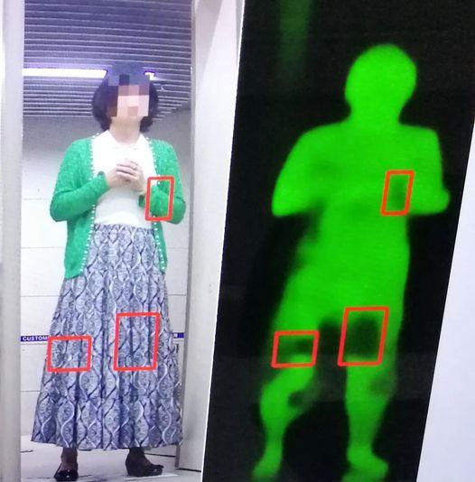 女子通關時肢體僵硬,步履異常。澳門海關圖片