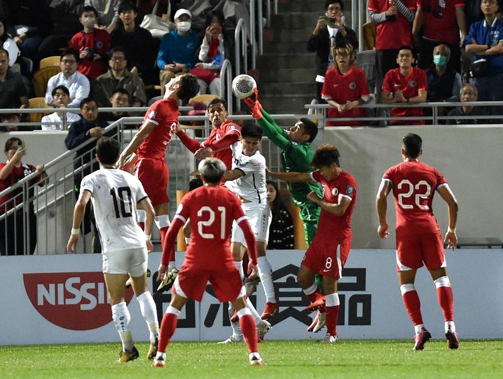 港隊主場0:2不敵烏茲別克。(新華社)