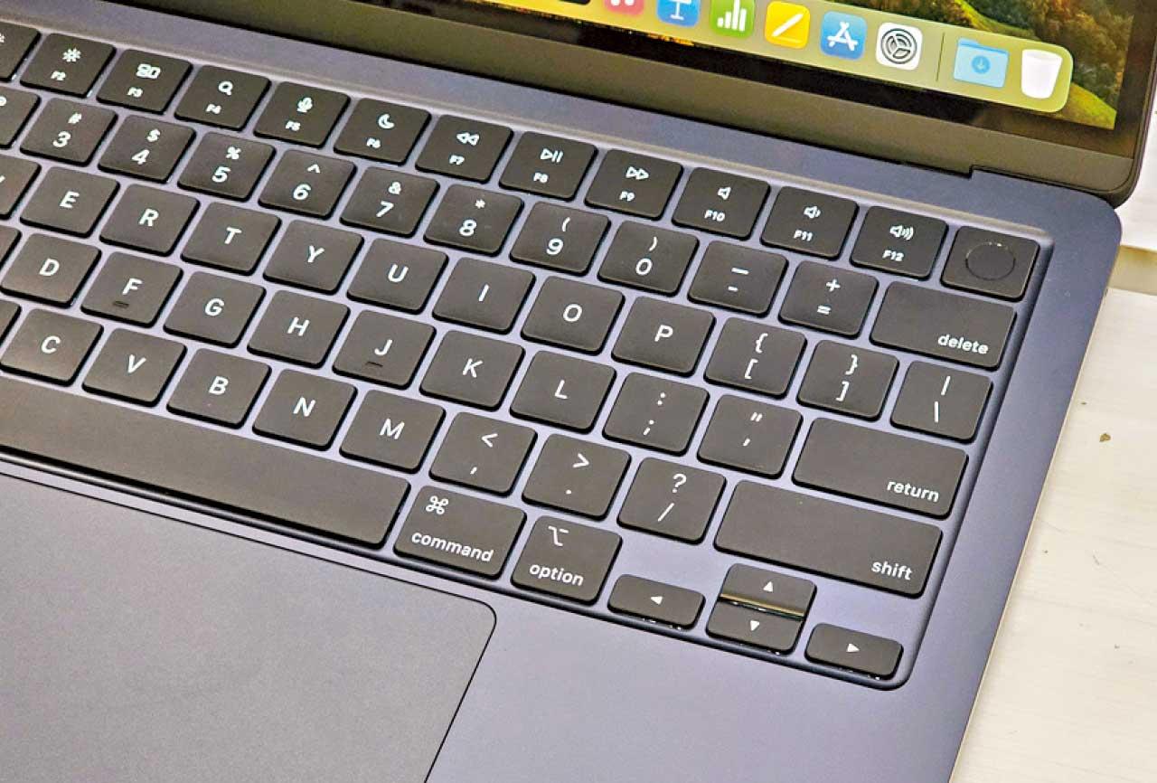 Apple M3 MacBook Air