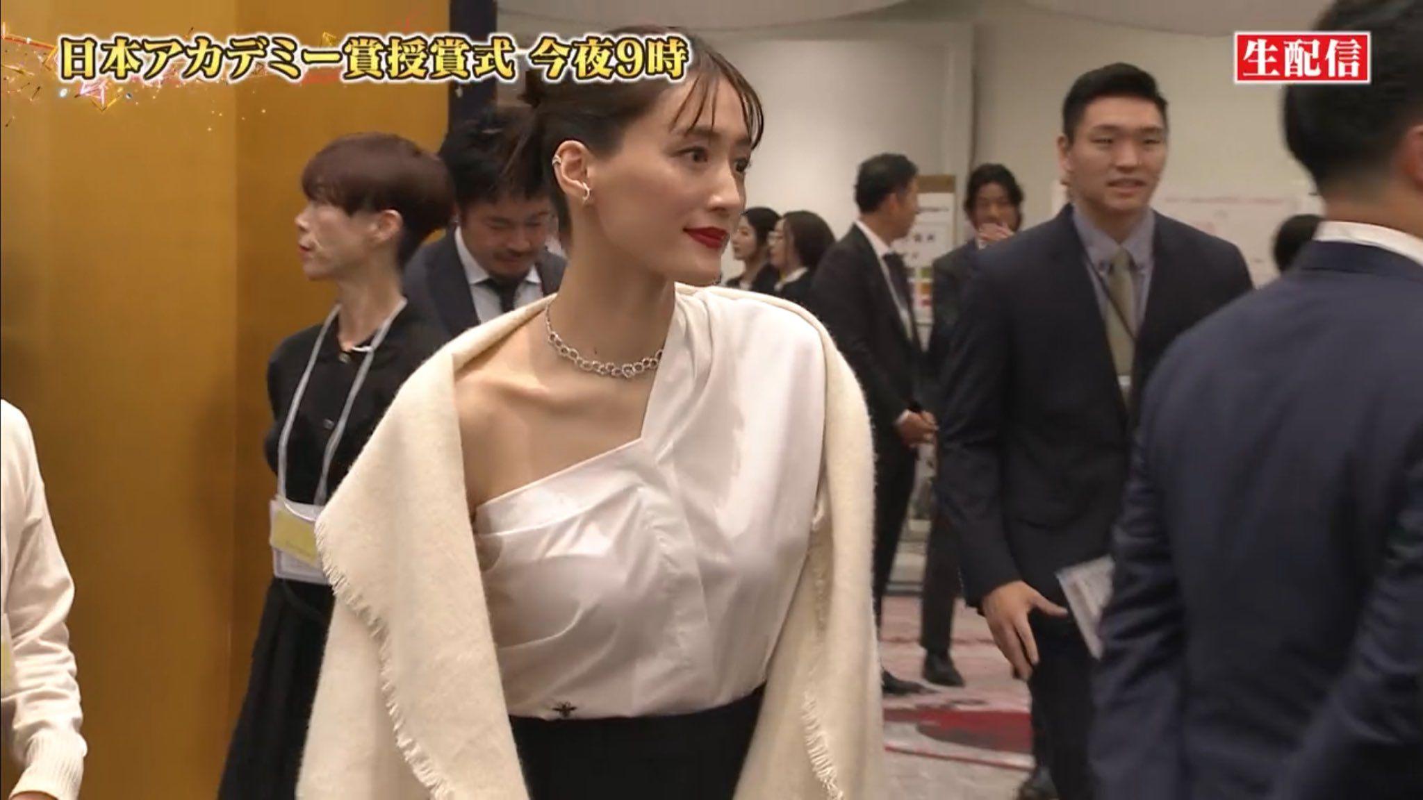 綾瀨遙失落影后