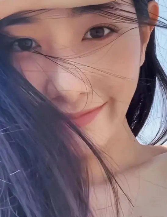 美女音樂人李瀟茗中毒去世,年僅25歲。(網上圖片)