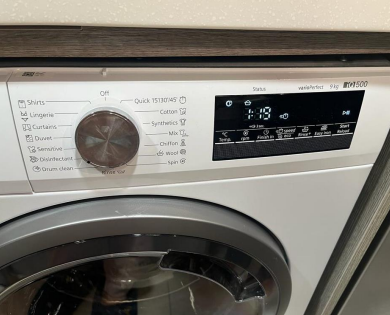 2. 再選用洗衣機的90 度洗式衣筒清理模式(切勿額外添加洗衣液/粉及衣物)