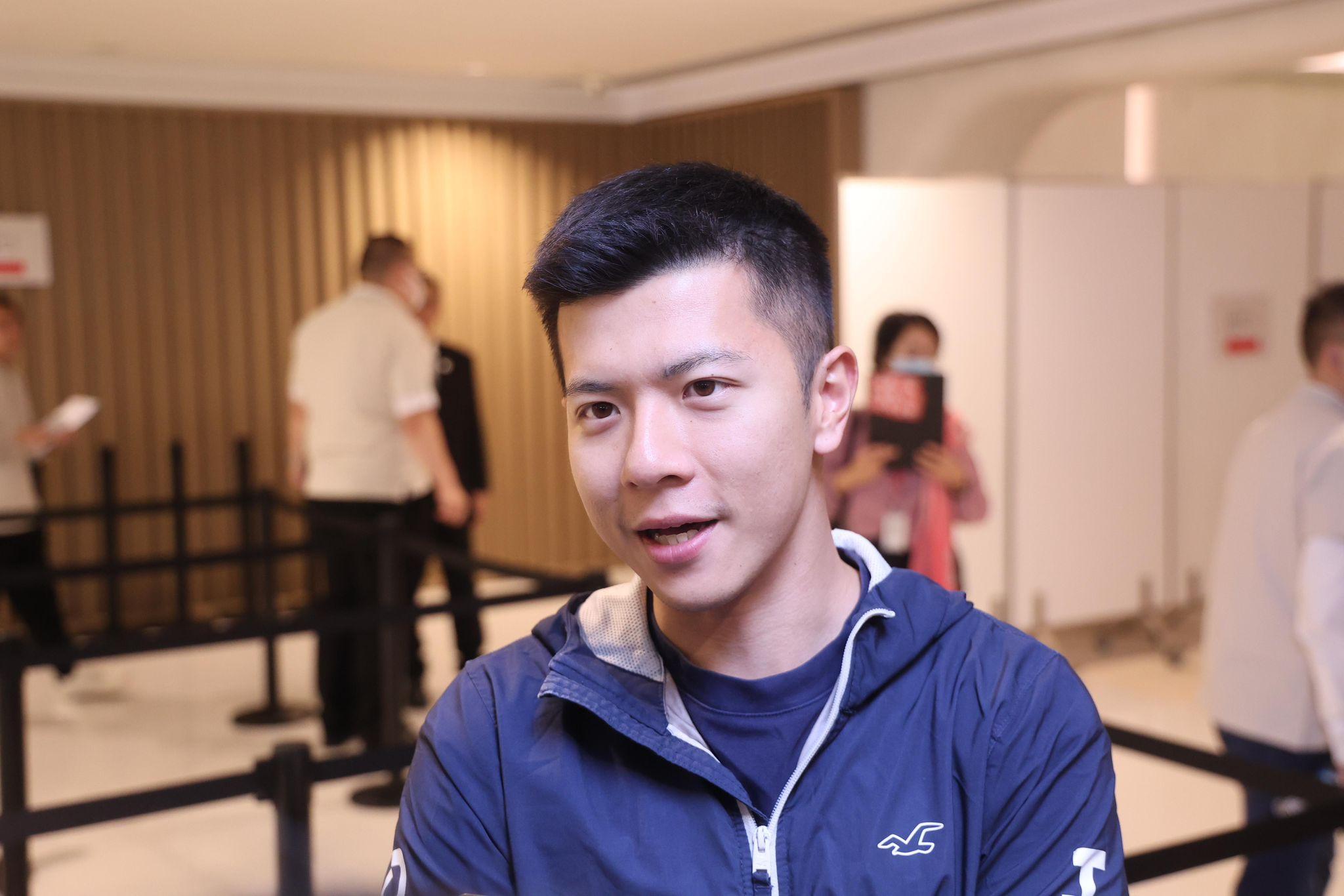 泰峯開售|買家潘生斥880萬購兩房自住 稱內地人來港置業可「托著個市」