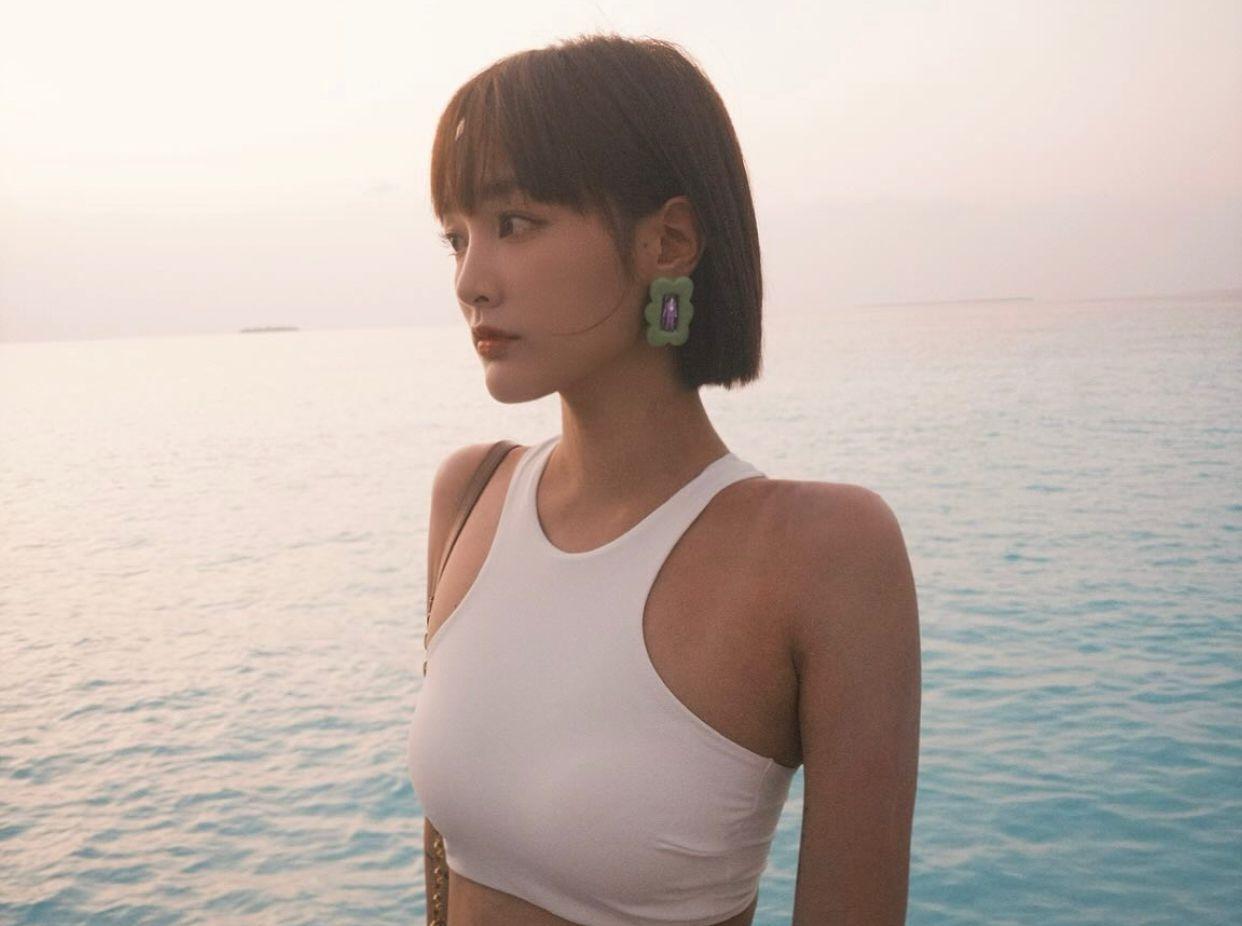 王淨日前亦在IG公開出海靚相。