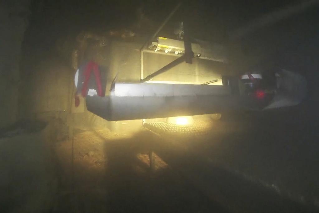 東電早前公布無人機於2月28日拍攝受損一號反應爐的畫面。(資料圖片)