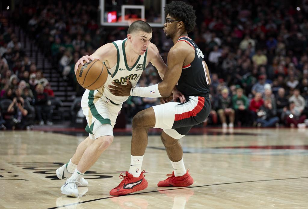 塞爾特人121:99輕取拓荒者。(美聯社)