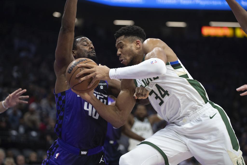 帝王以129:94大勝公鹿。(美聯社)