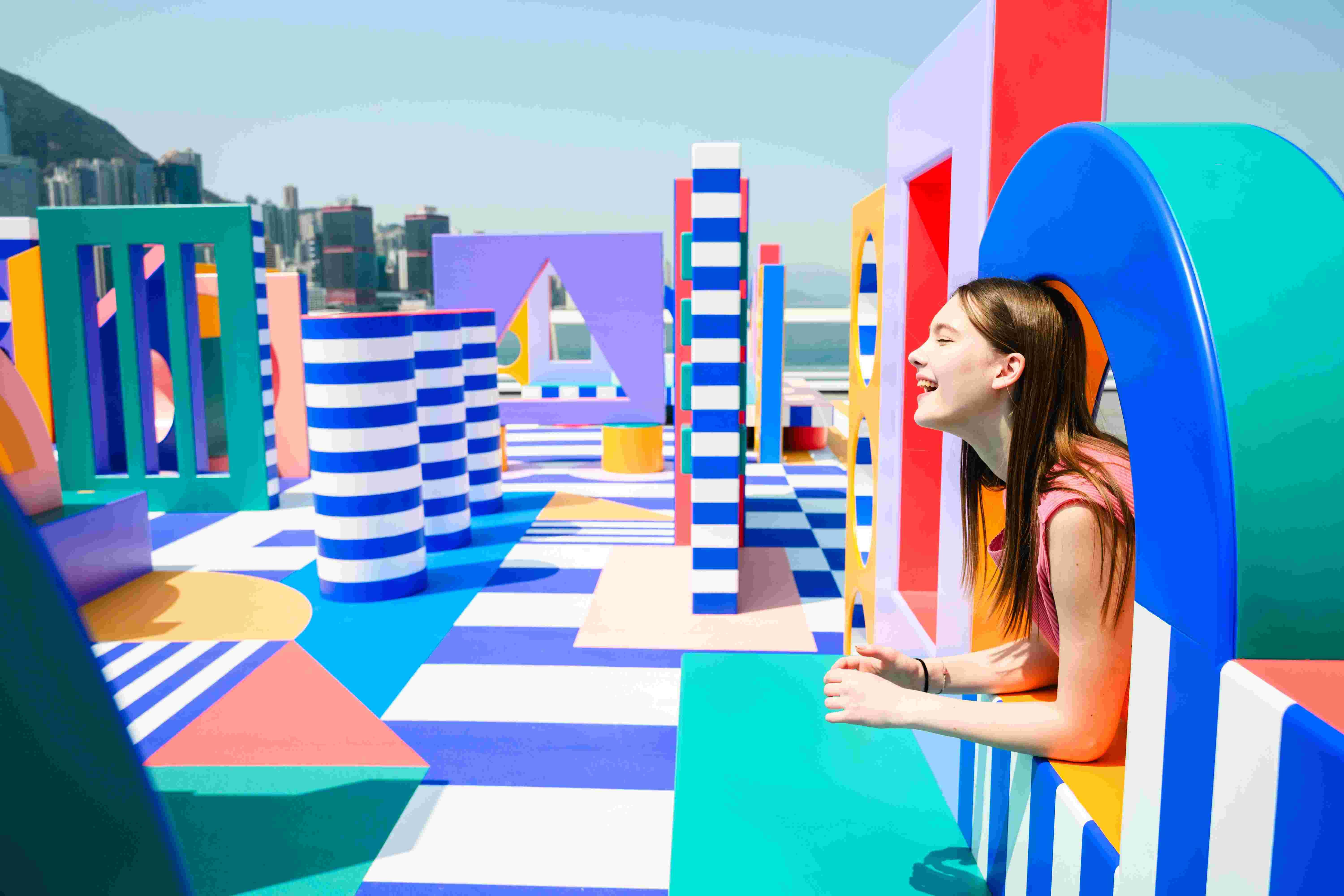 藝術迷宮裝置「A - MAZE」