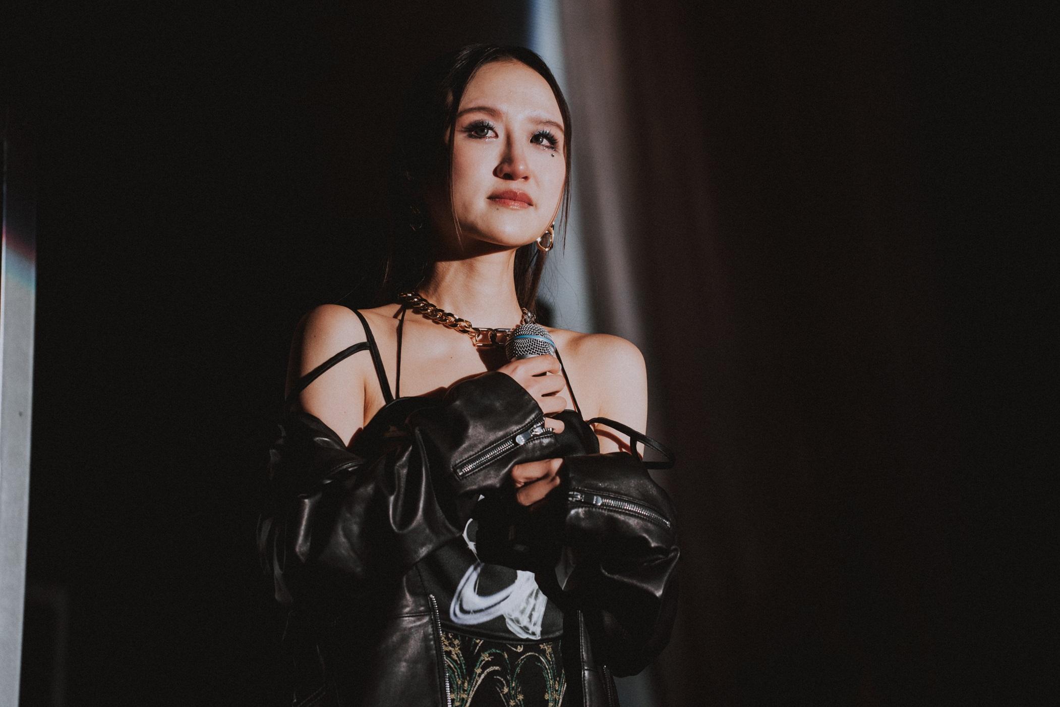 JC陳詠桐一連兩場的首個個人演唱會《GLOW UP》圓滿落幕。