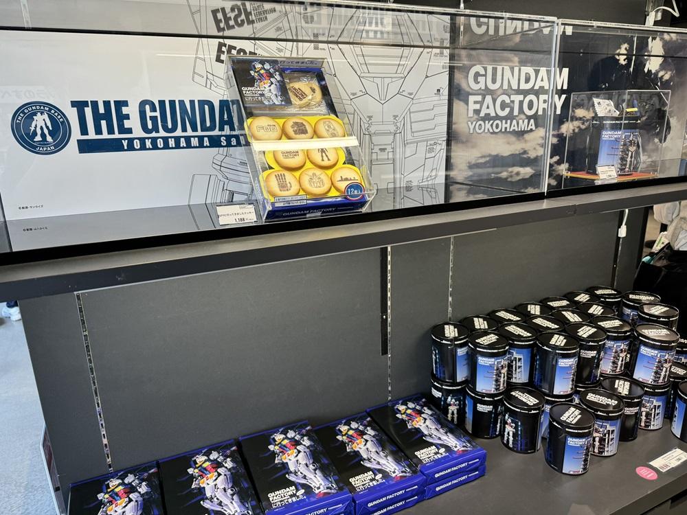 高達紀念品區已沒有多少商品。(X)