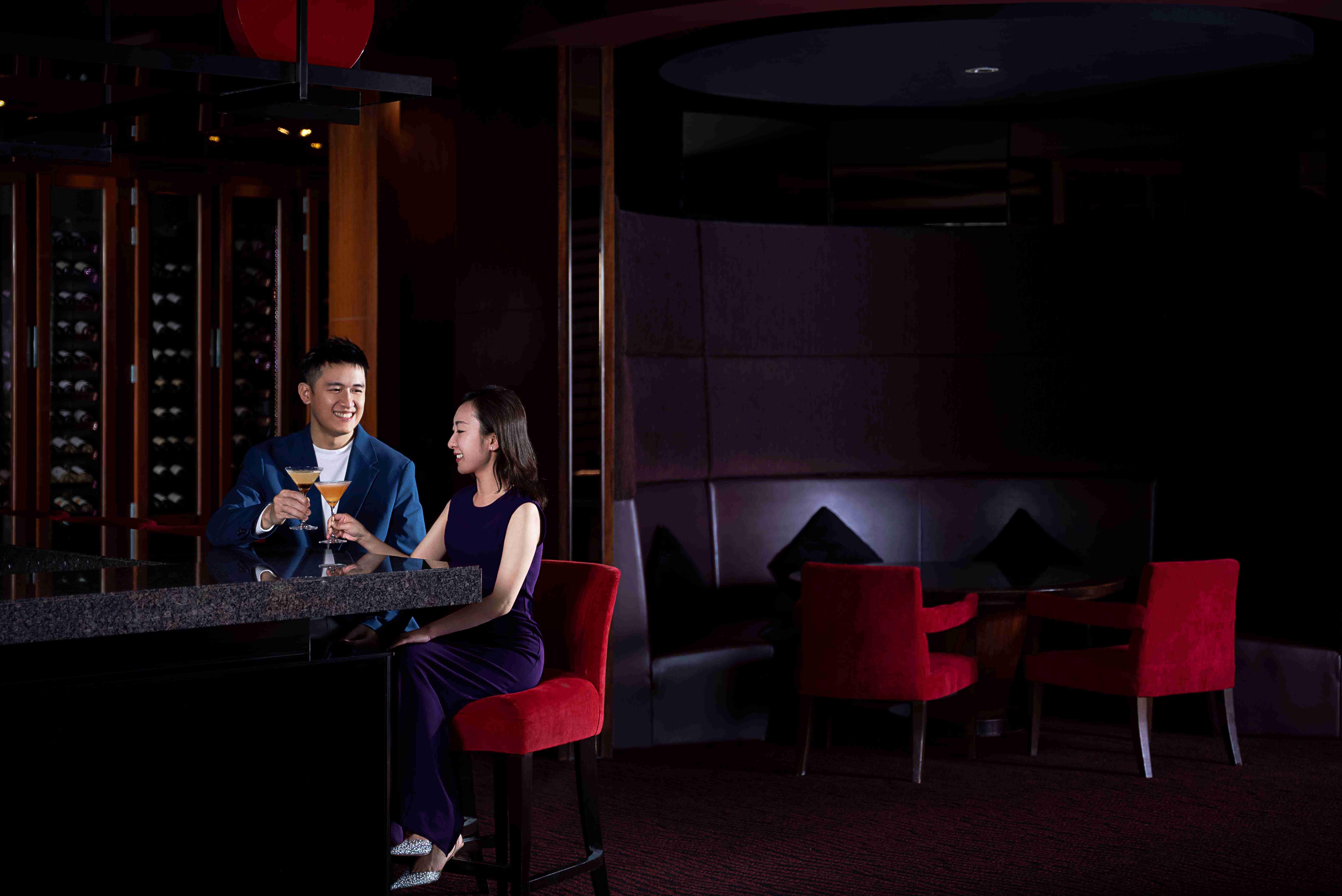 天天吧指定香檳及酒吧小食套餐半價