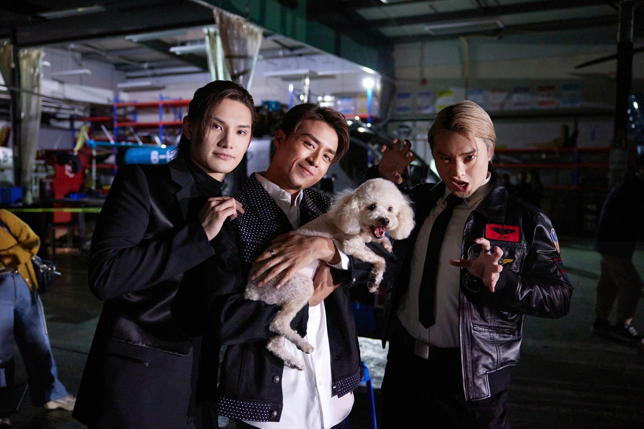 AK演動物傳心師。(《12怪盜》劇照)