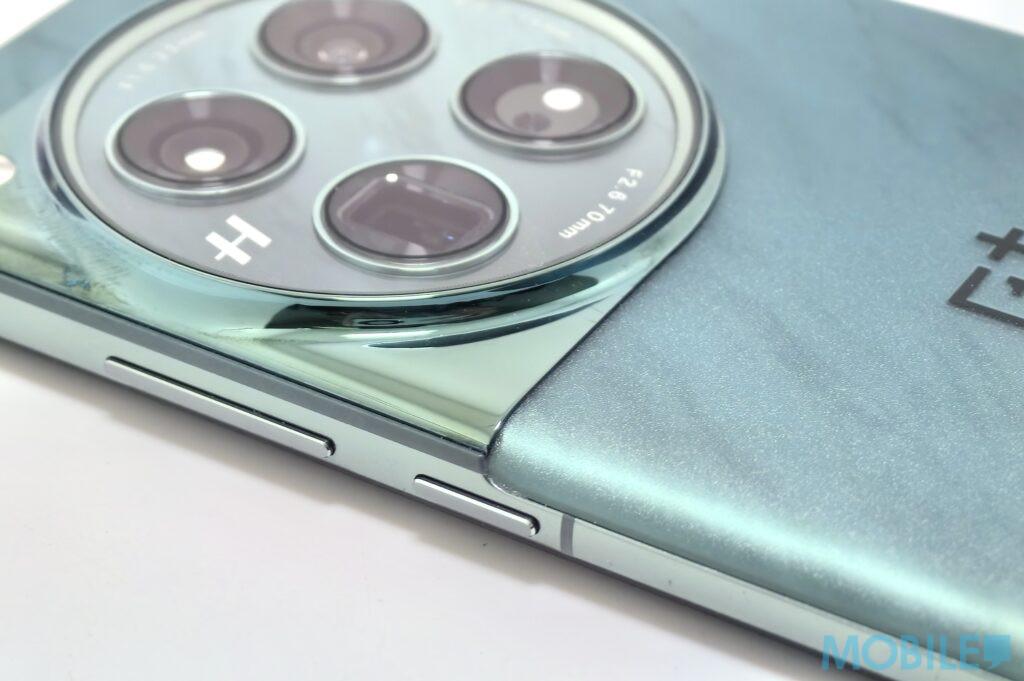 攝像模組與框體縫合位緊密程度不俗