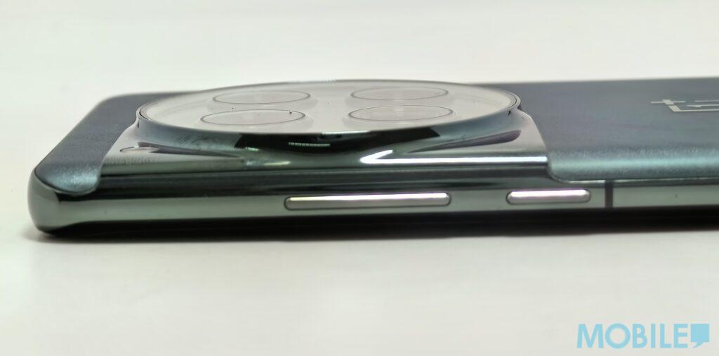 OnePlus 12 機背 Hasselblad 三鏡用上全新設計