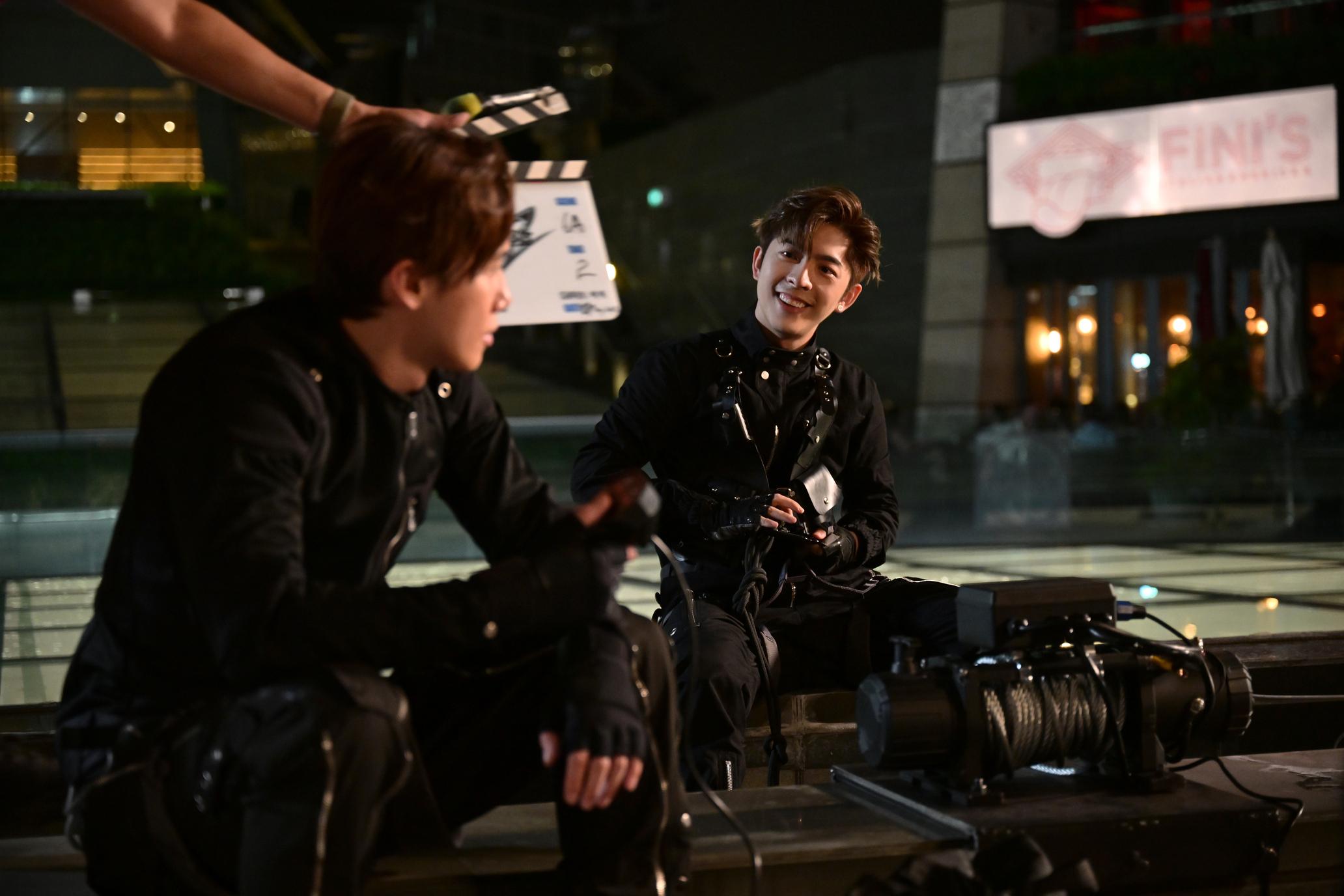 MIRROR首次齊齊拍動作戲,是難忘的體驗。(《12怪盜》劇照)