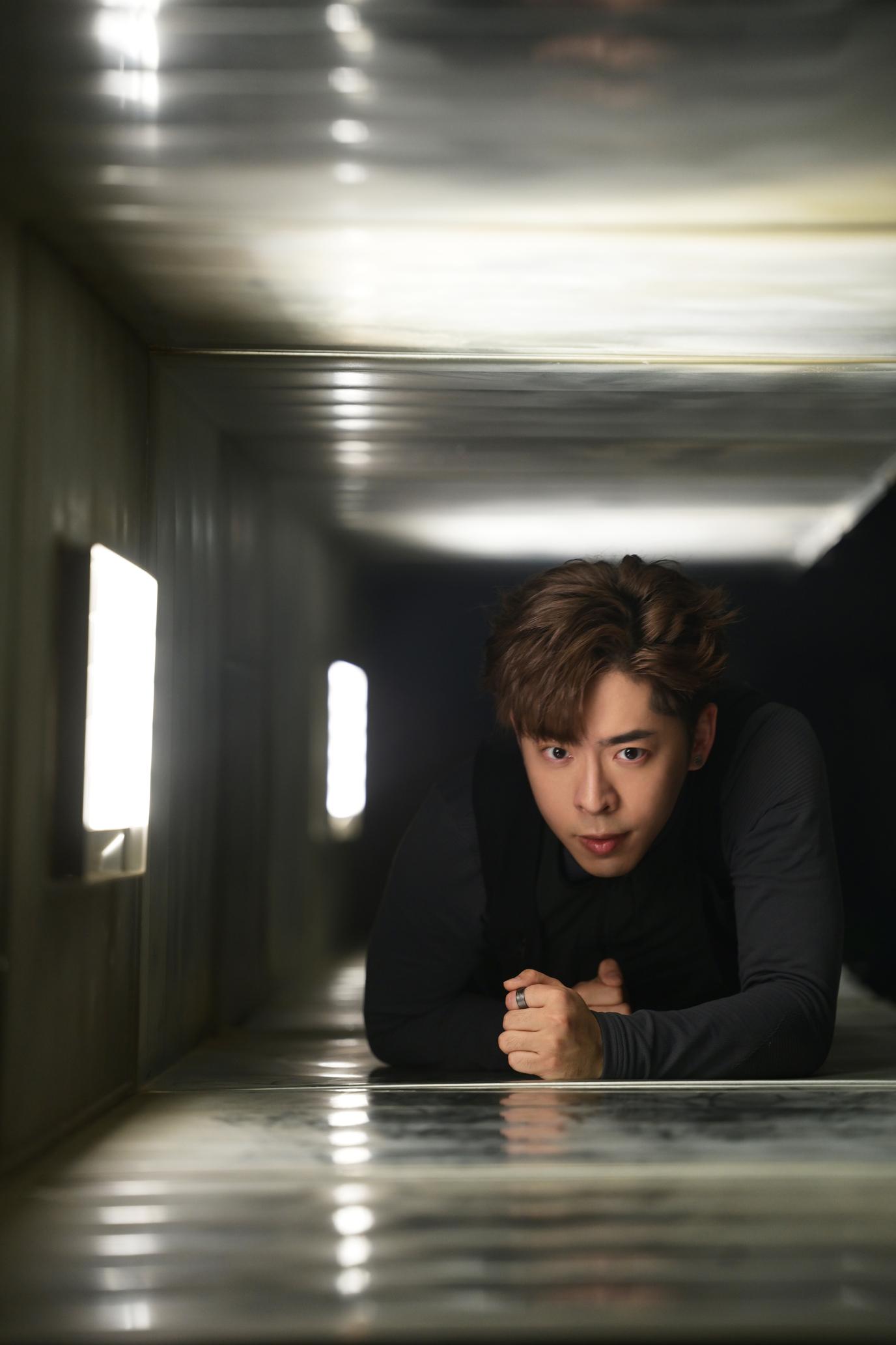 Edan被Stanley和Jer封為「Edan前輩」。(《12怪盜》劇照)