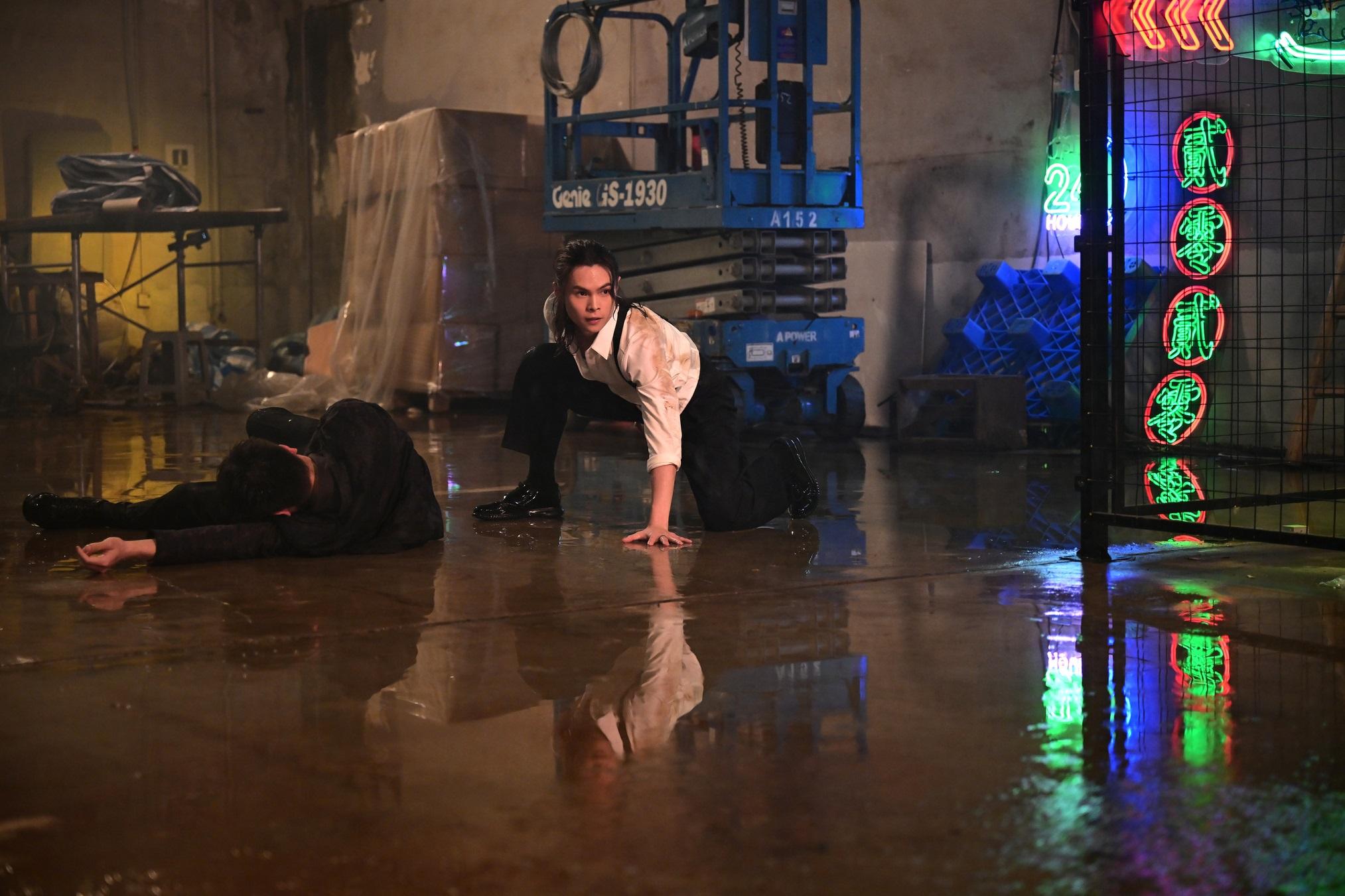 Tiger笑言在戲裡亦有不少動作場面。(《12怪盜》劇照)