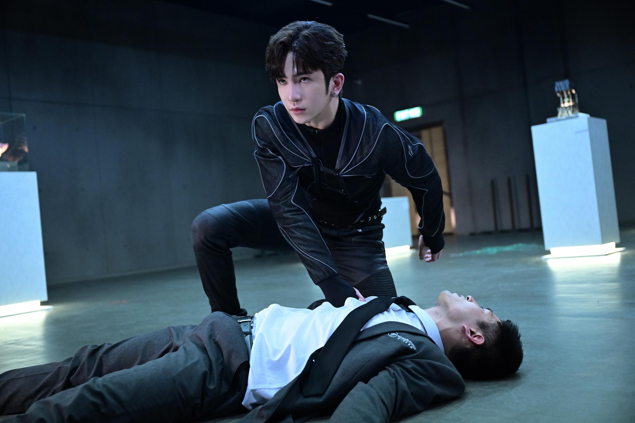 Anson Lo是戲裡的動作擔當之一。(《12怪盜》劇照)