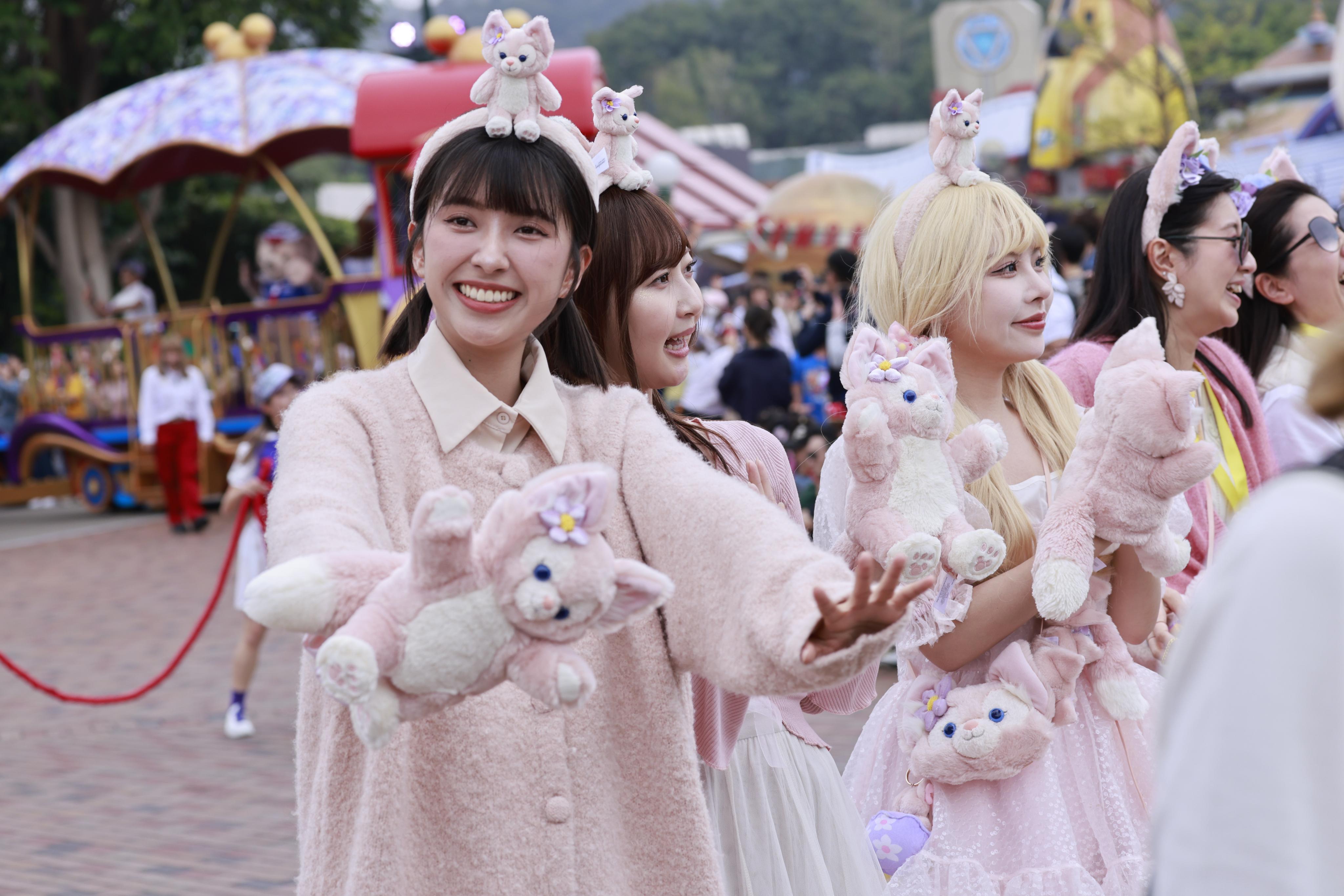 Duffy 與好友同萌遊