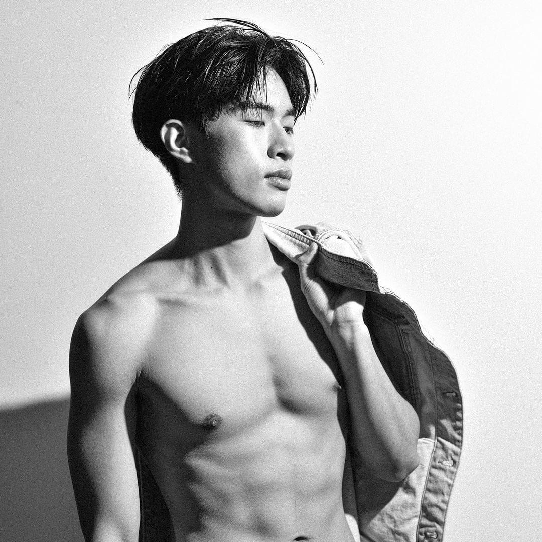 炎明熹澄清與Kakit只屬點頭之交。