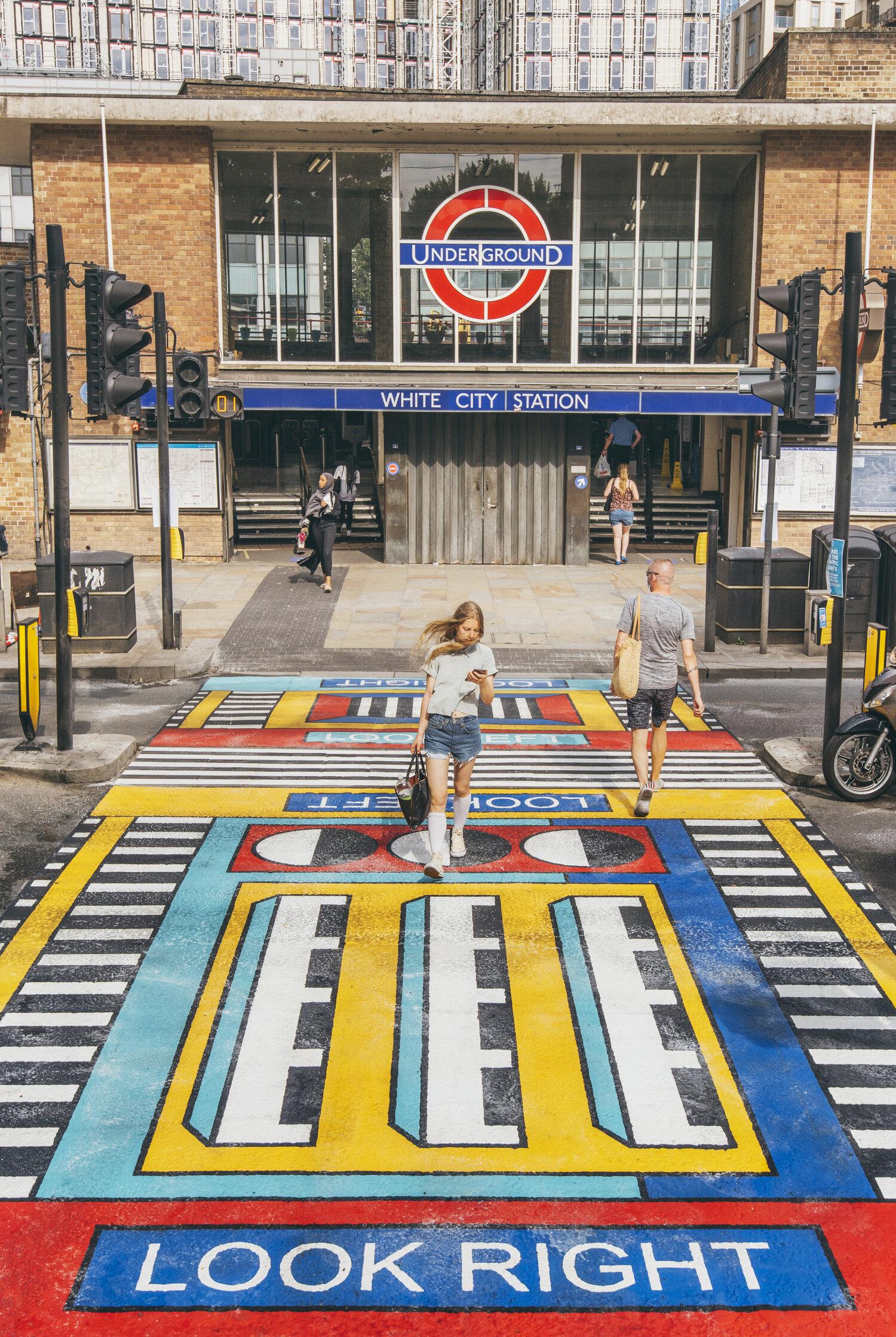 Les Jumeaux (2020) White City Place 英國倫敦