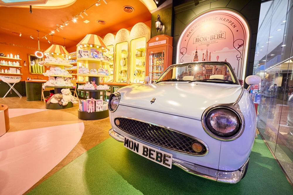 復古汽車攝影區的古董車原身更是真正的古董車,後來經過改造,於店內跟大家會面,是大家必到的打卡點,讓父母和孩子在購物同時捕捉難忘的時刻。